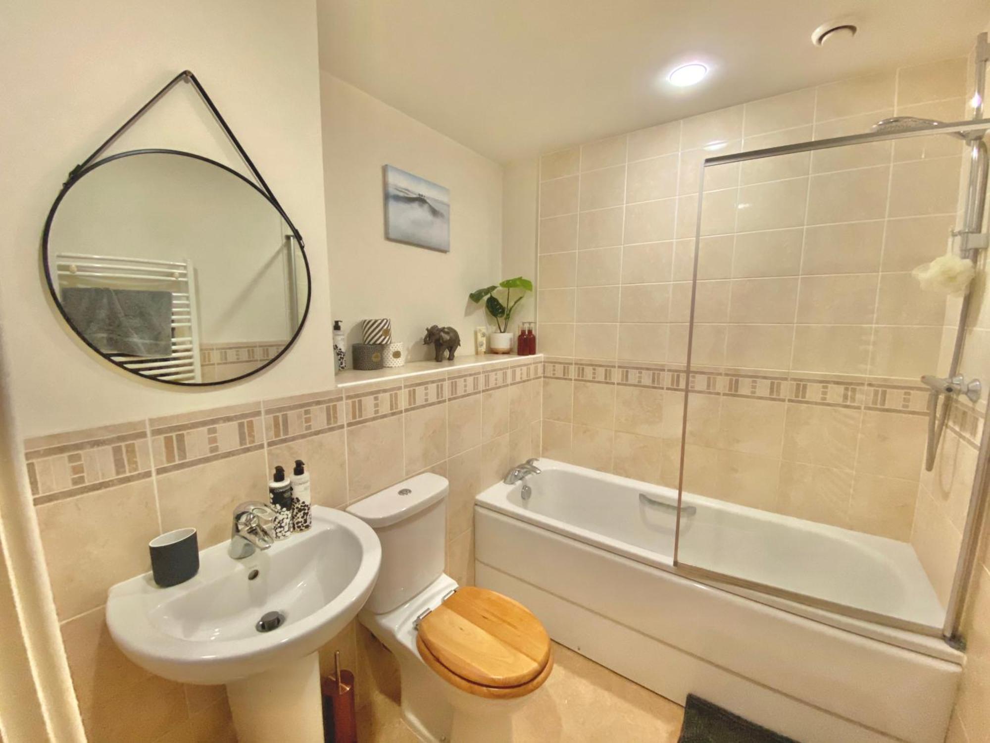 Modern, Spacious Flat In The Heart Of Bournemouth. Habitación en casa particular Bournemouth